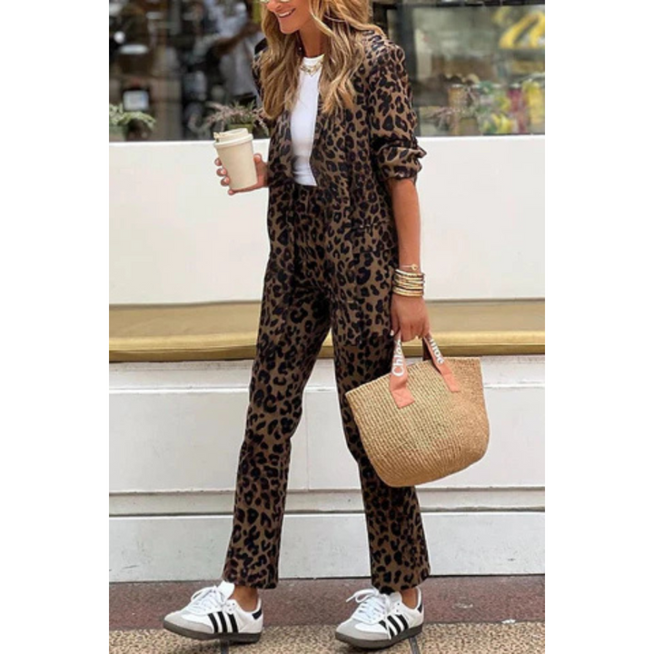 Kaia™ Blazer und Hose