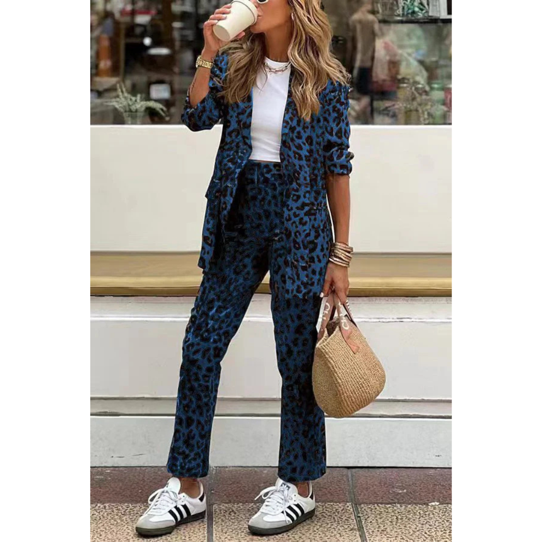 Kaia™ Blazer und Hose