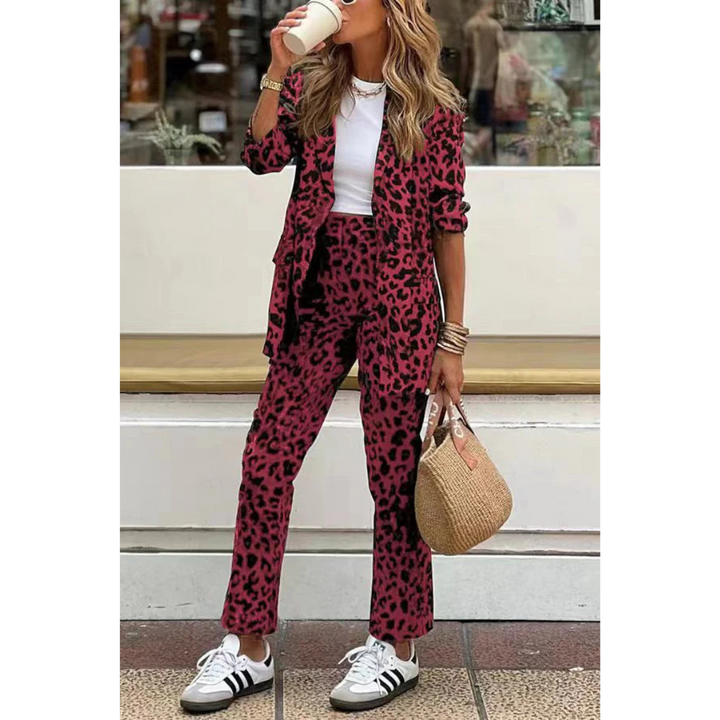 Kaia™ Blazer und Hose